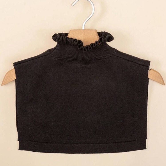 🖤 Knit Collar & Cuffs Set 🖤 - Picture 2 of 5